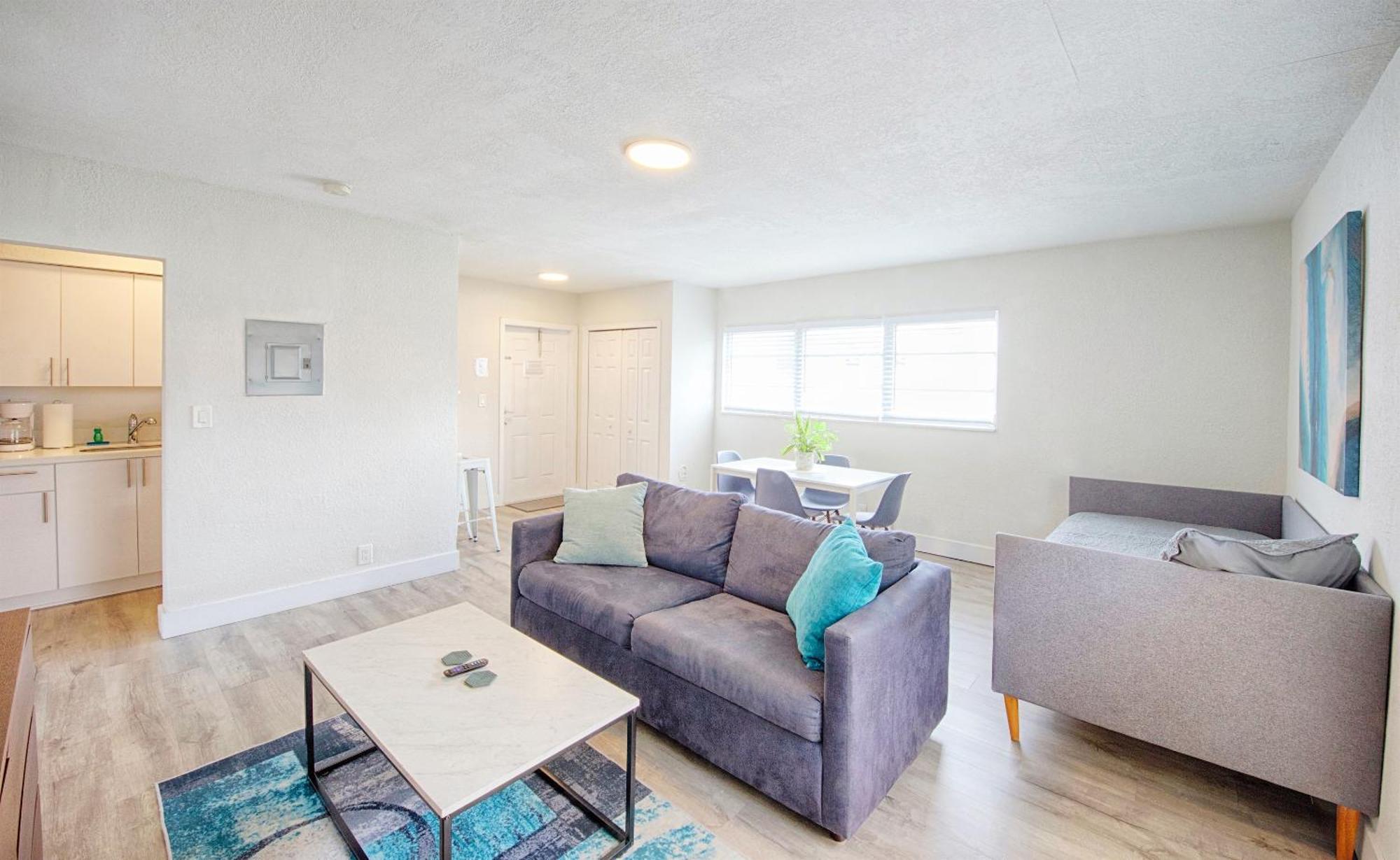 Pier Walk On Deerfield Beach Island Room photo