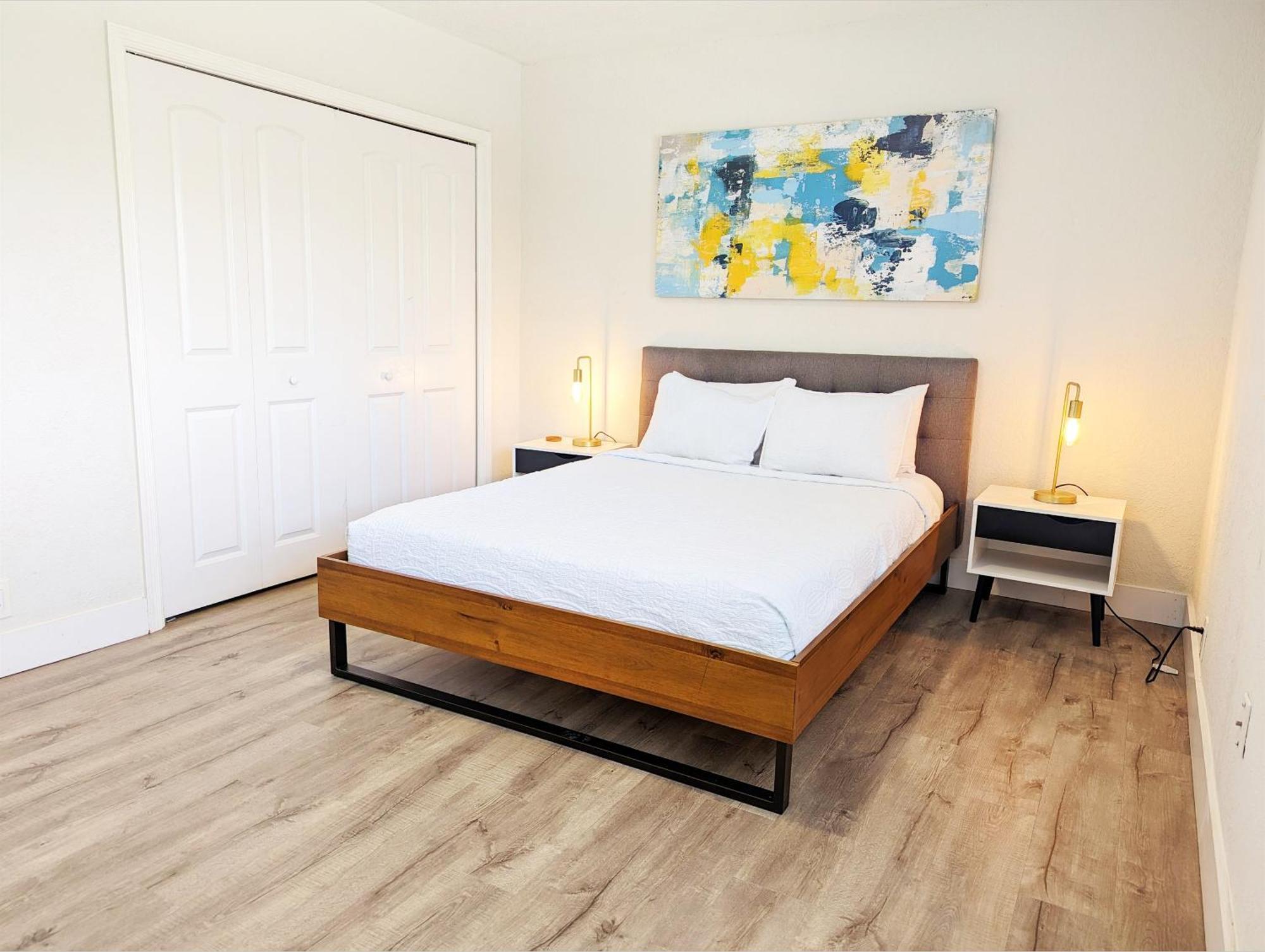 Pier Walk On Deerfield Beach Island Room photo